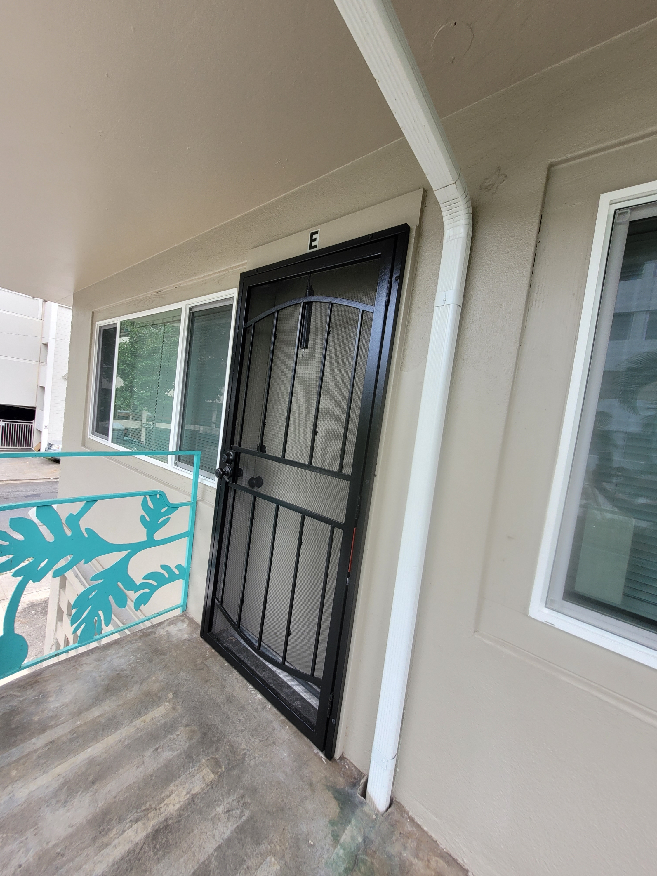 454 Kuamo'o Street - E